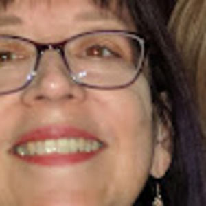 Meet your Posher, Monica